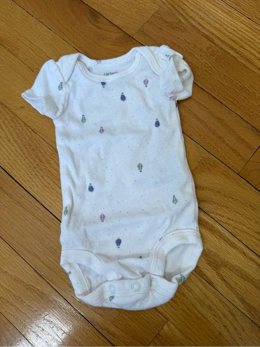 Carter's Pastel Bodysuits. Newborn, set of 5.